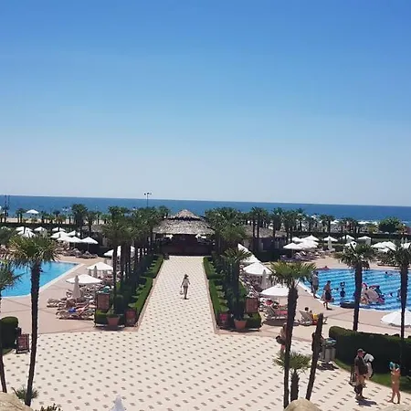 Apartment Private In The Best - Family - Beachfront