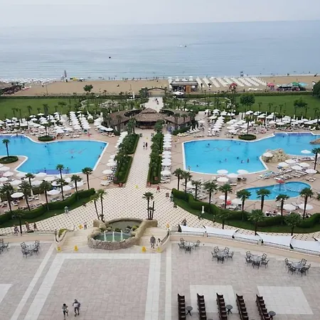 Апартамент Private In The Best - Family - Beachfront *